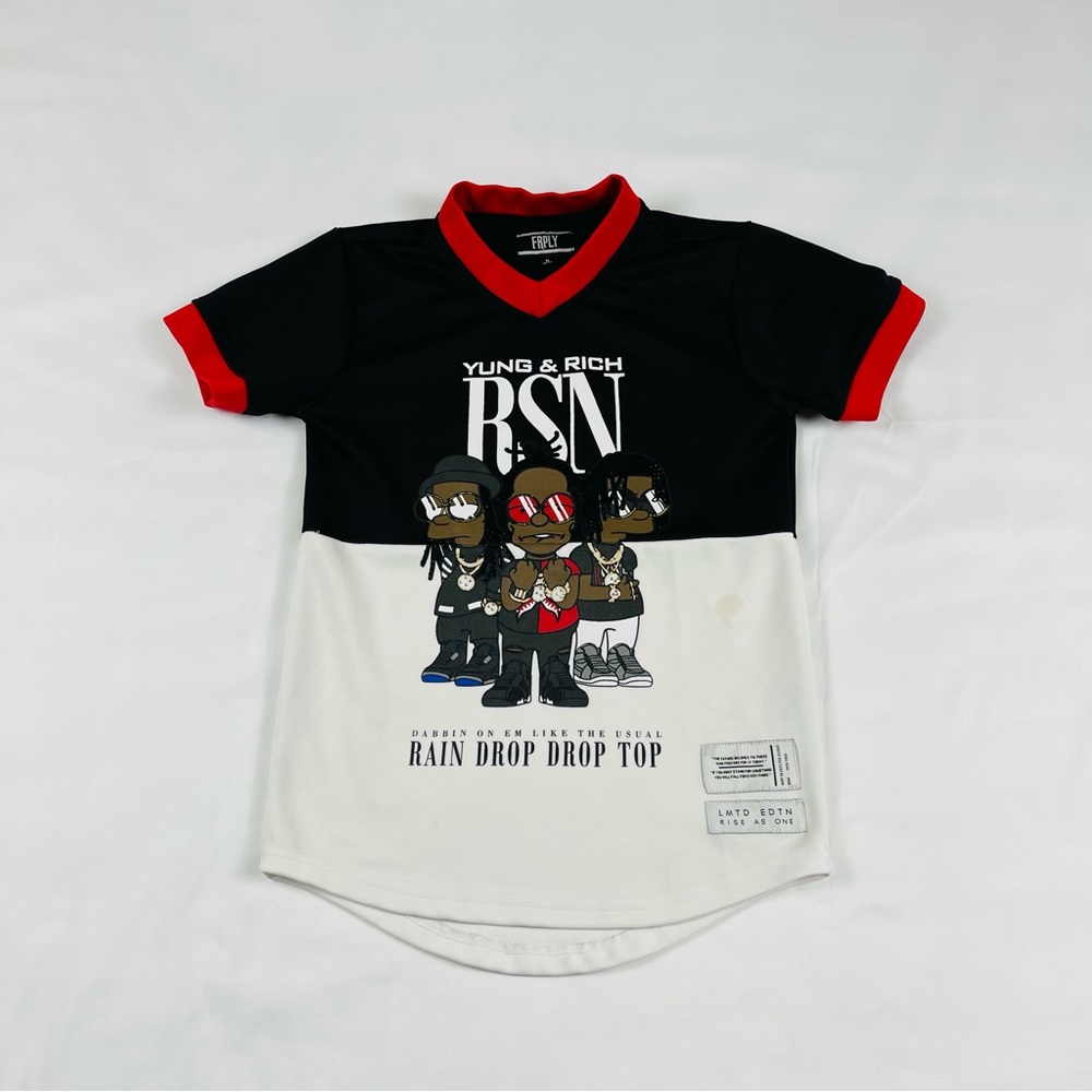 FRPLY Youth Boys Yung &Rich Graphic Jersey T Shirt Size: Medium (10/12)